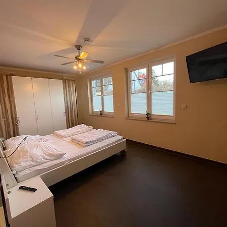 Haus Ostseeblick Whg. 2 Appartamento Goehren (Ruegen)